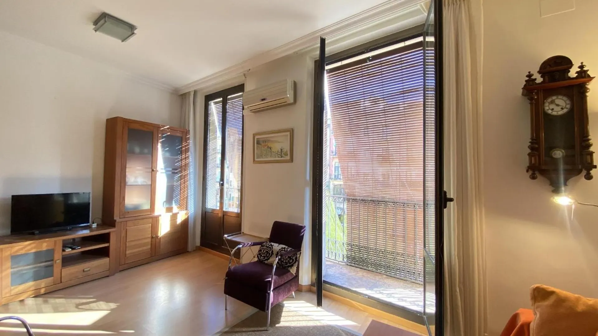 Th61 Apartamento Vacacional Plaza De La Font Tarragona 0*,