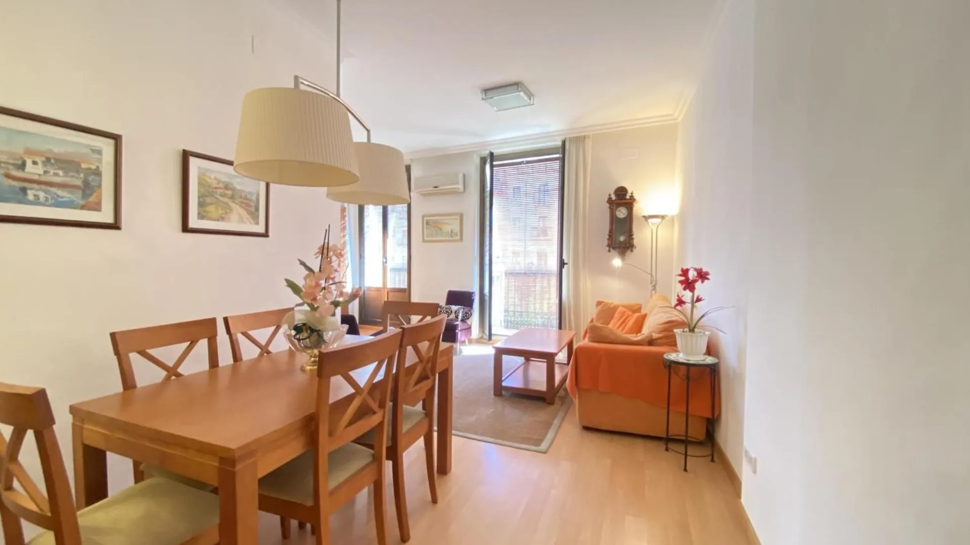 Th61 Apartamento Vacacional Plaza De La Font Tarragona Spanje